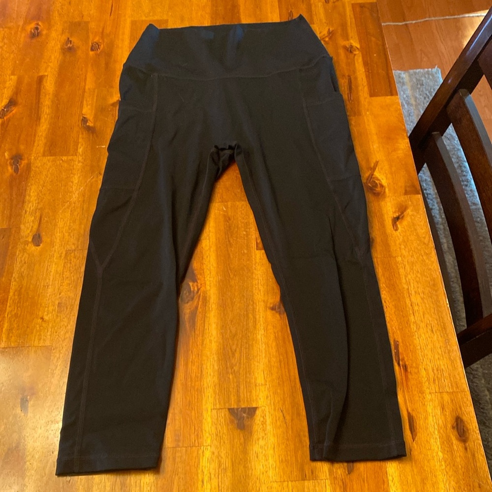 Black exercise pants